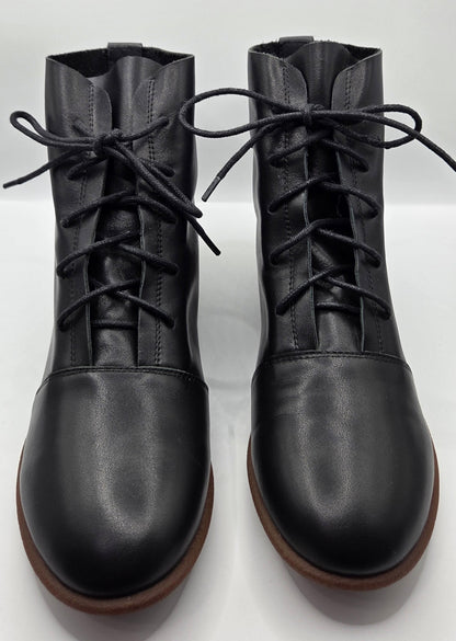 Painted Shell Black Leather Minimalist Lace Up Cap Toe Ankle Boots- EU 38/ 7.5-8 POS Nerds