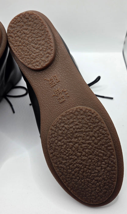 Painted Shell Black Leather Minimalist Lace Up Cap Toe Ankle Boots- EU 38/ 7.5-8 POS Nerds
