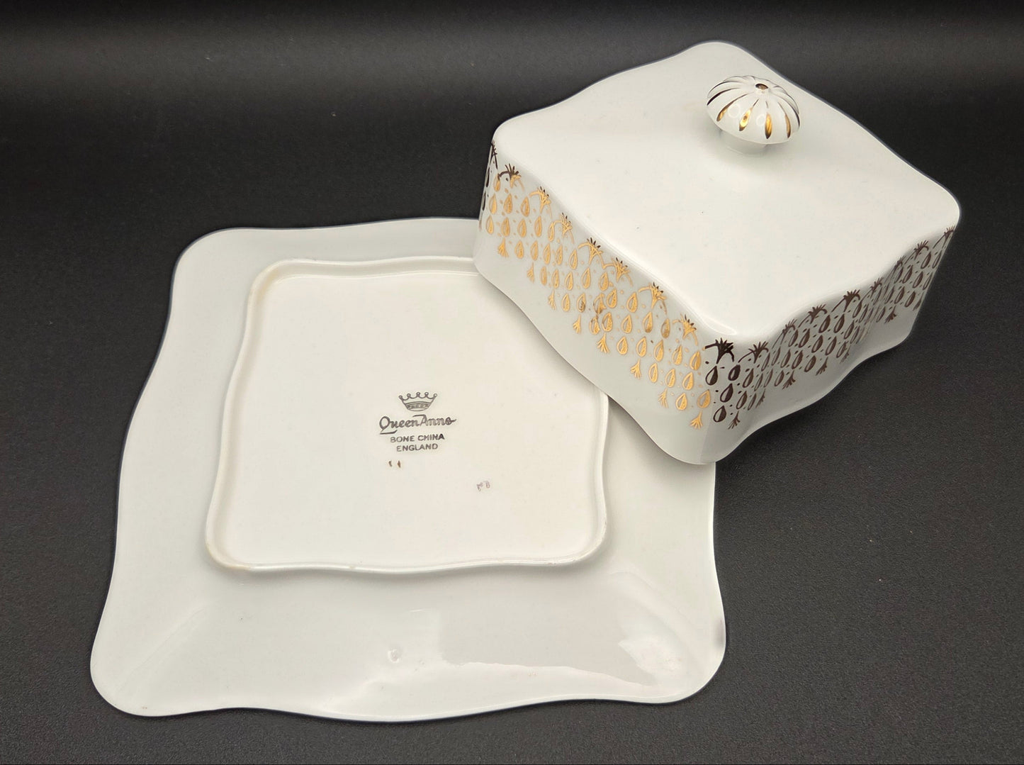 Vintage Queen Anne Bone China Covered Butter Dish ~ Gold Filigree Starburst POS Nerds