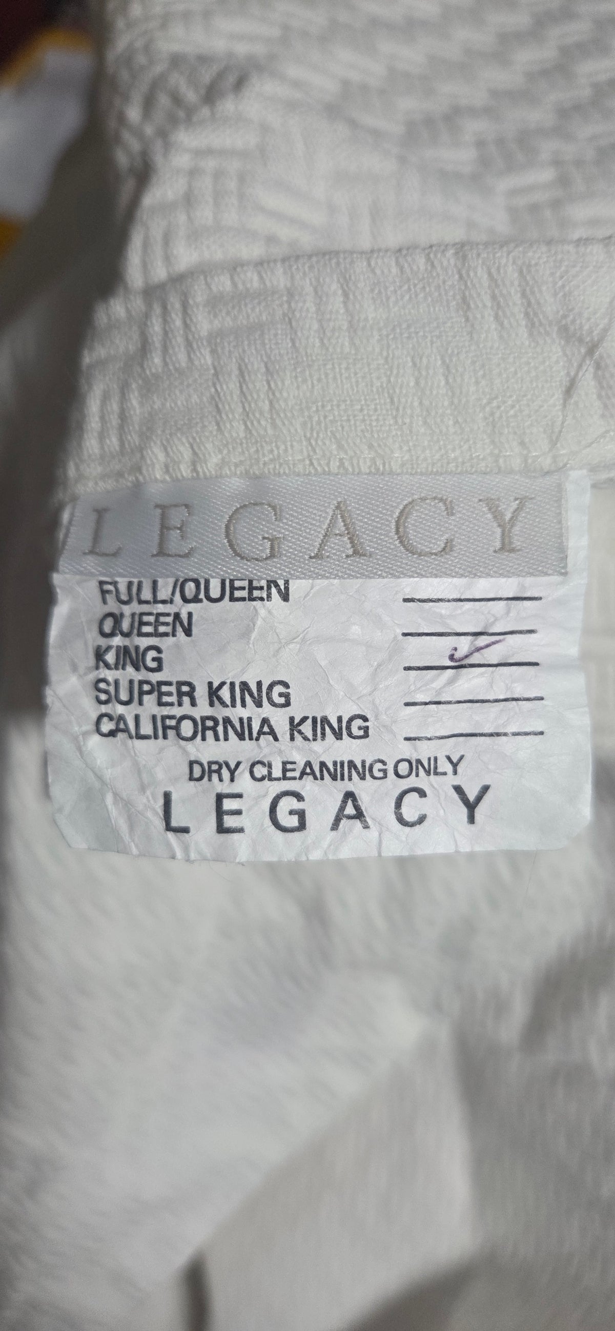 Legacy Vintage White Woven Matelasse / Textured Coverlet Bedspread- King POS Nerds