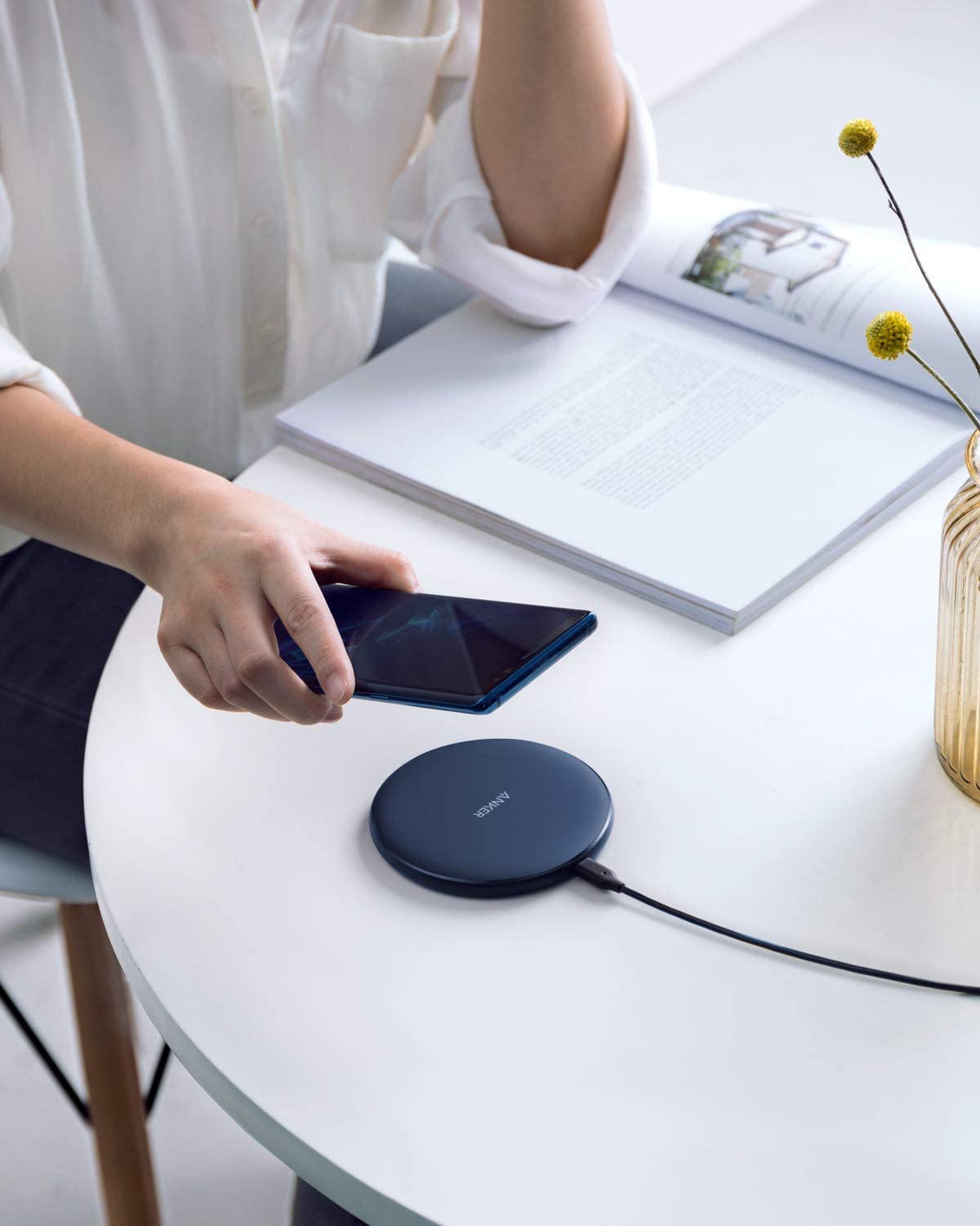 Anker <b>313</b> Wireless Charger (Pad) Anker