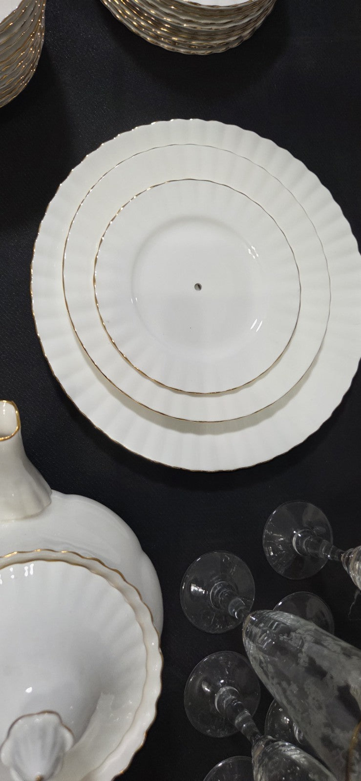 Vintage ~ 1960 Royal Albert Val D’or Snow Queen 96 Piece England  Bone China Set POS Nerds
